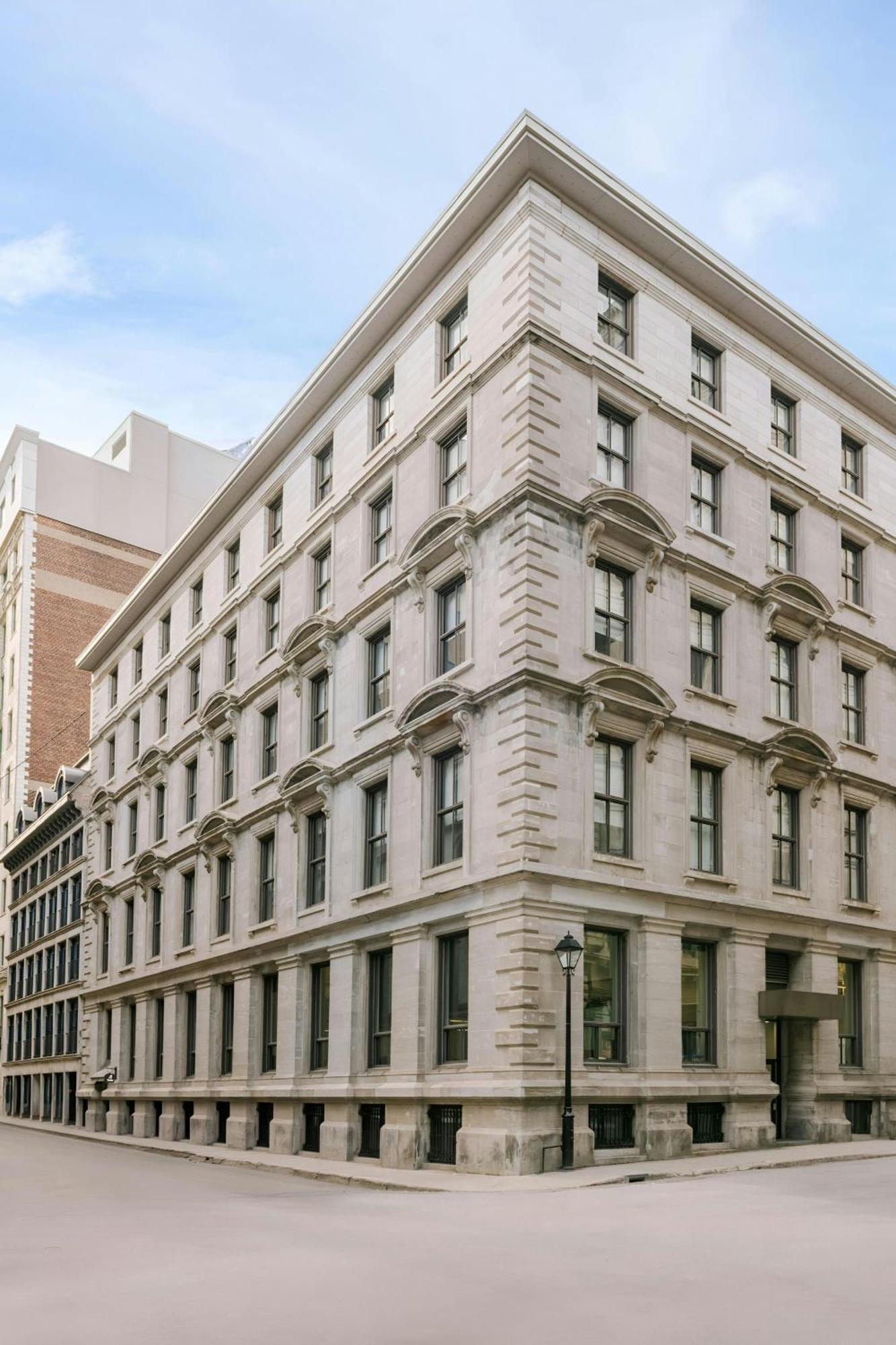 Sonder By Marriott Bonvoy Le Victoria Apartments Old Montreal Монреаль Экстерьер фото